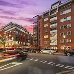 Modern Knightsbridge Ground Floor Apartment With Ac Steps Away From Harrods